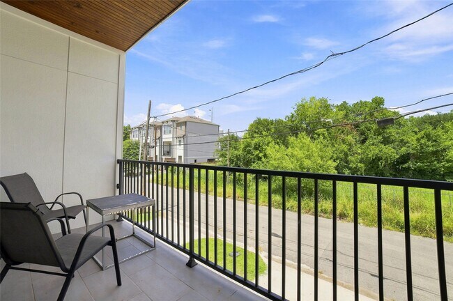 Building Photo - 2618 McIlhenny St