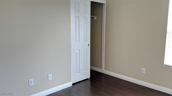 Building Photo - 2445 Ember Mist Ct