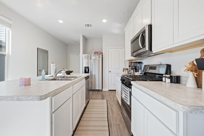 Building Photo - 20819 Adventure Wy