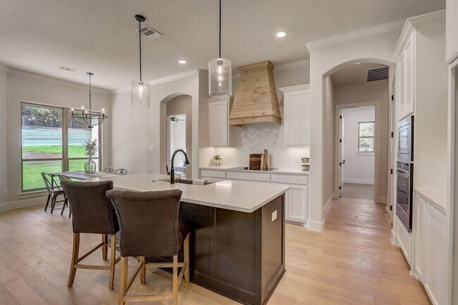 Building Photo - 1007 Meadow Wood Ter