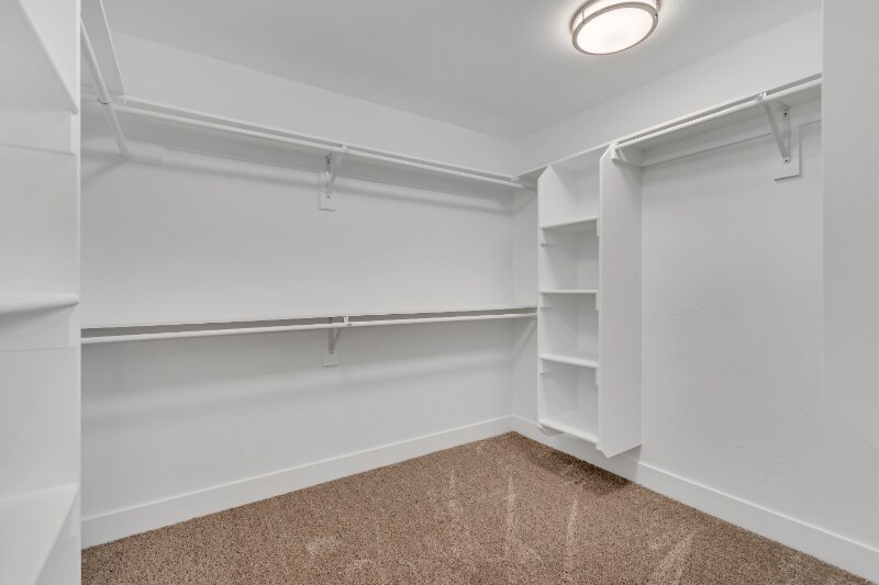 Building Photo - 13749 Crimson Patch Way
