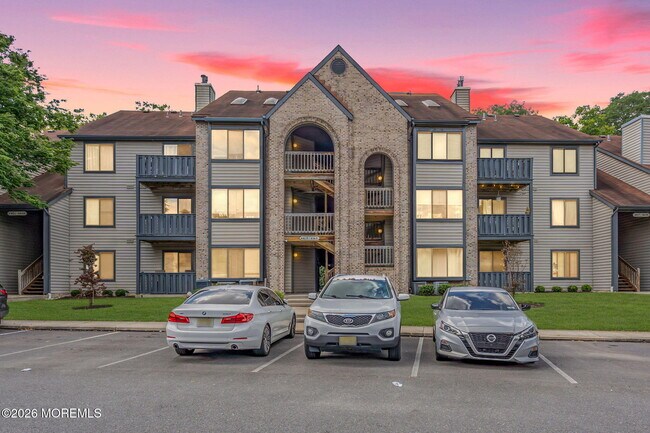 Building Photo - 4403 Aberdeen Dr