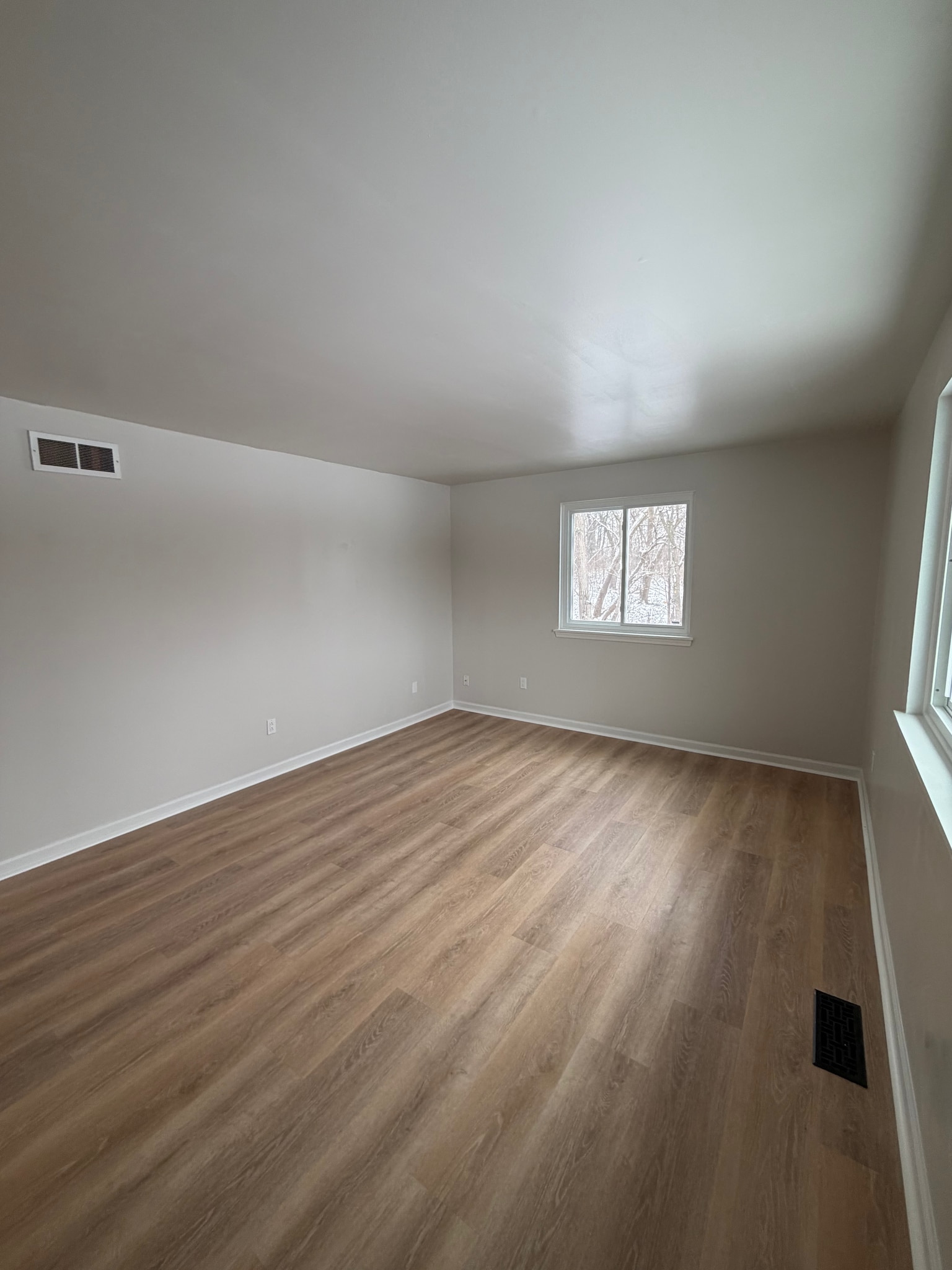 Bedroom 1 - 8060 Mountain Vw