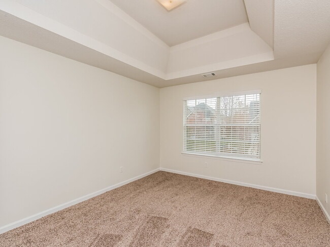 Building Photo - 1008 Spaniel Terrace