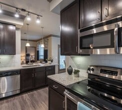 Building Photo - $99 App Fee + 1 Month Free | Spacious & Mo...