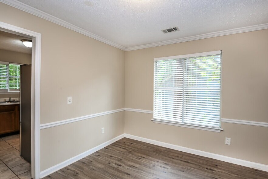 Building Photo - 3532 Quiet Creek Ct SW