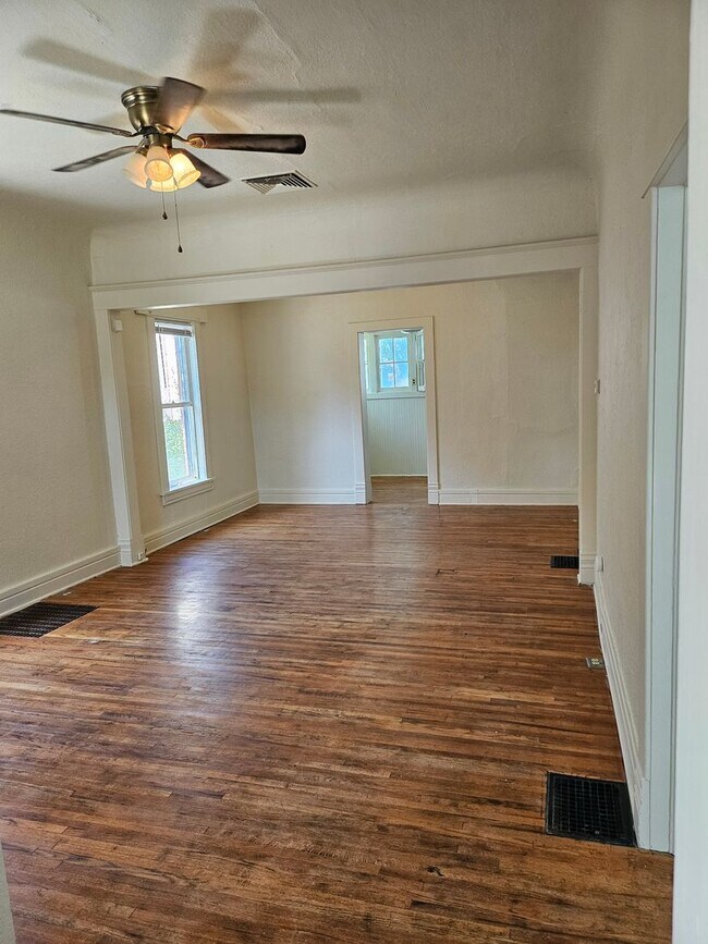 Building Photo - 1223 Claremont Ave