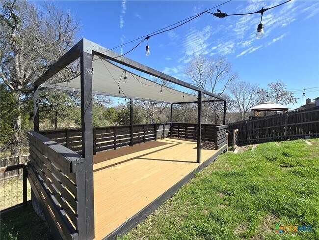 Building Photo - 1518 Indian Camp Trail