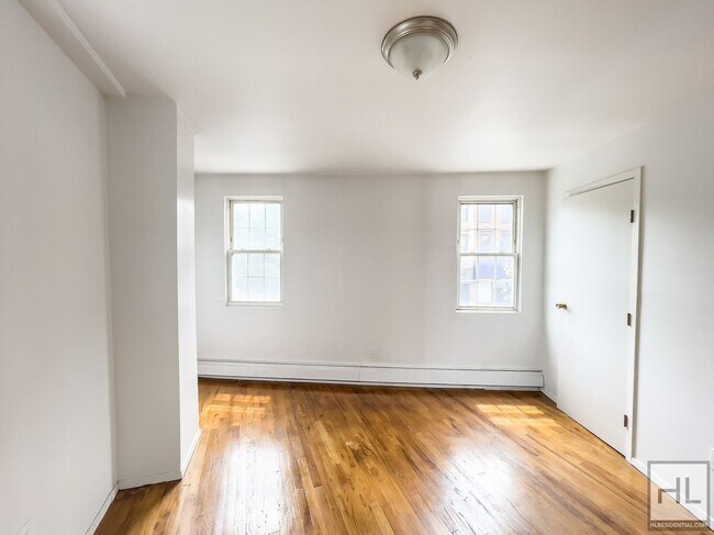 Building Photo - CLINTON HILL / Spacious 2-Bed 1-Bath / Con...