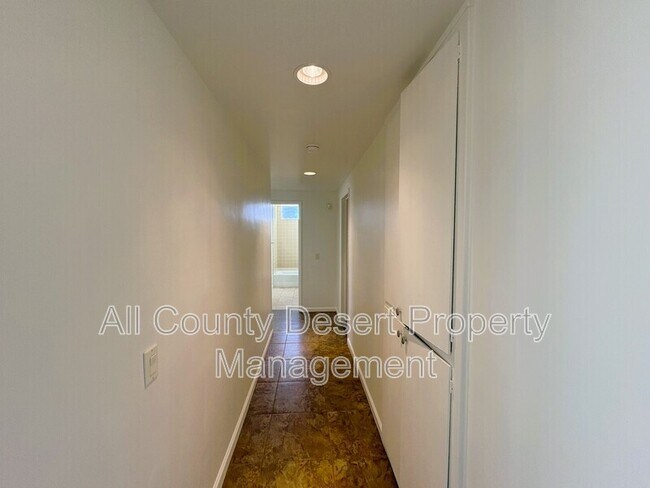 Building Photo - 73394 Tamarisk St