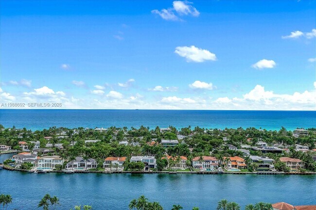 Building Photo - 19955 NE 38th Ct