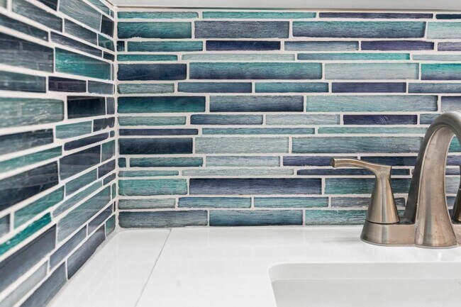 Building Photo - 1009 Lindsay St