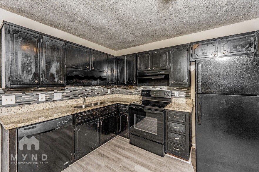 Building Photo - 6500 Kathy Cir