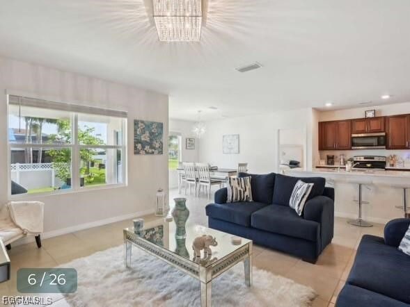 Building Photo - 1009 Jacaranda Pkwy E