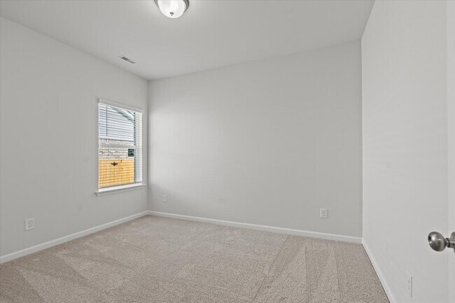 Building Photo - 18818 Cottontail Ln