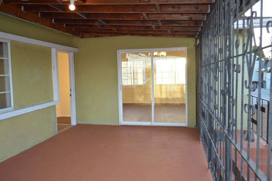 Patio - 4418 W 64th St