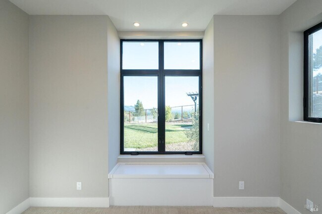 Building Photo - 3842 Horizon View Way