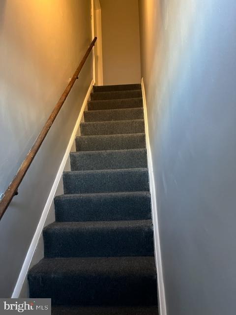 Building Photo - 7243 Holabird Ave