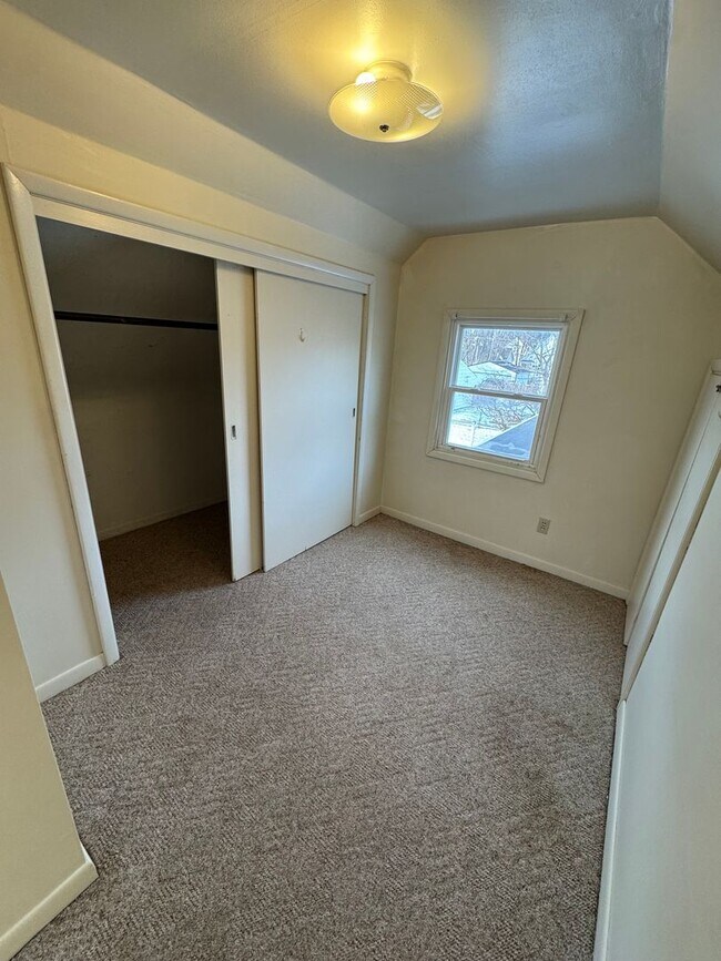 Building Photo - 1332 4th Ave N