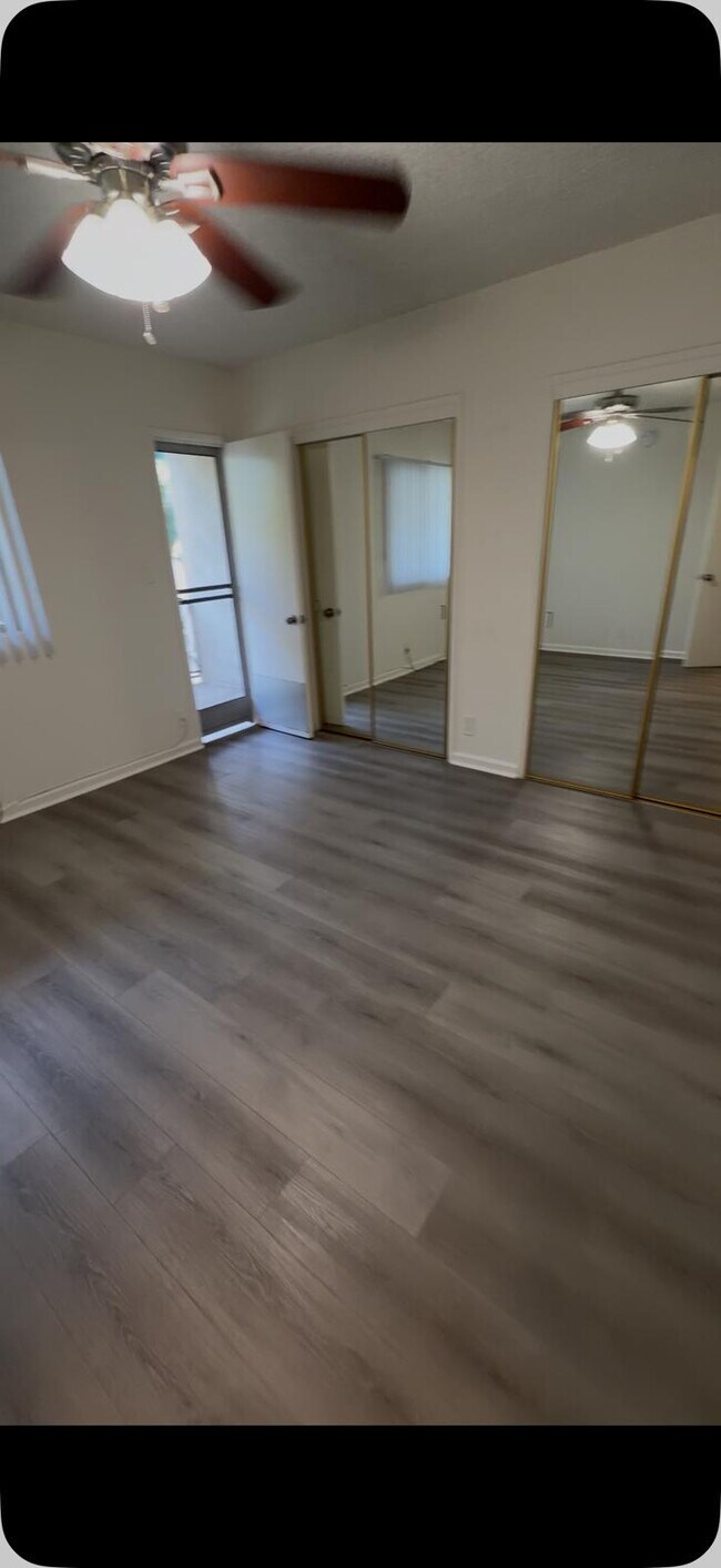Building Photo - Tara Laga Apartments