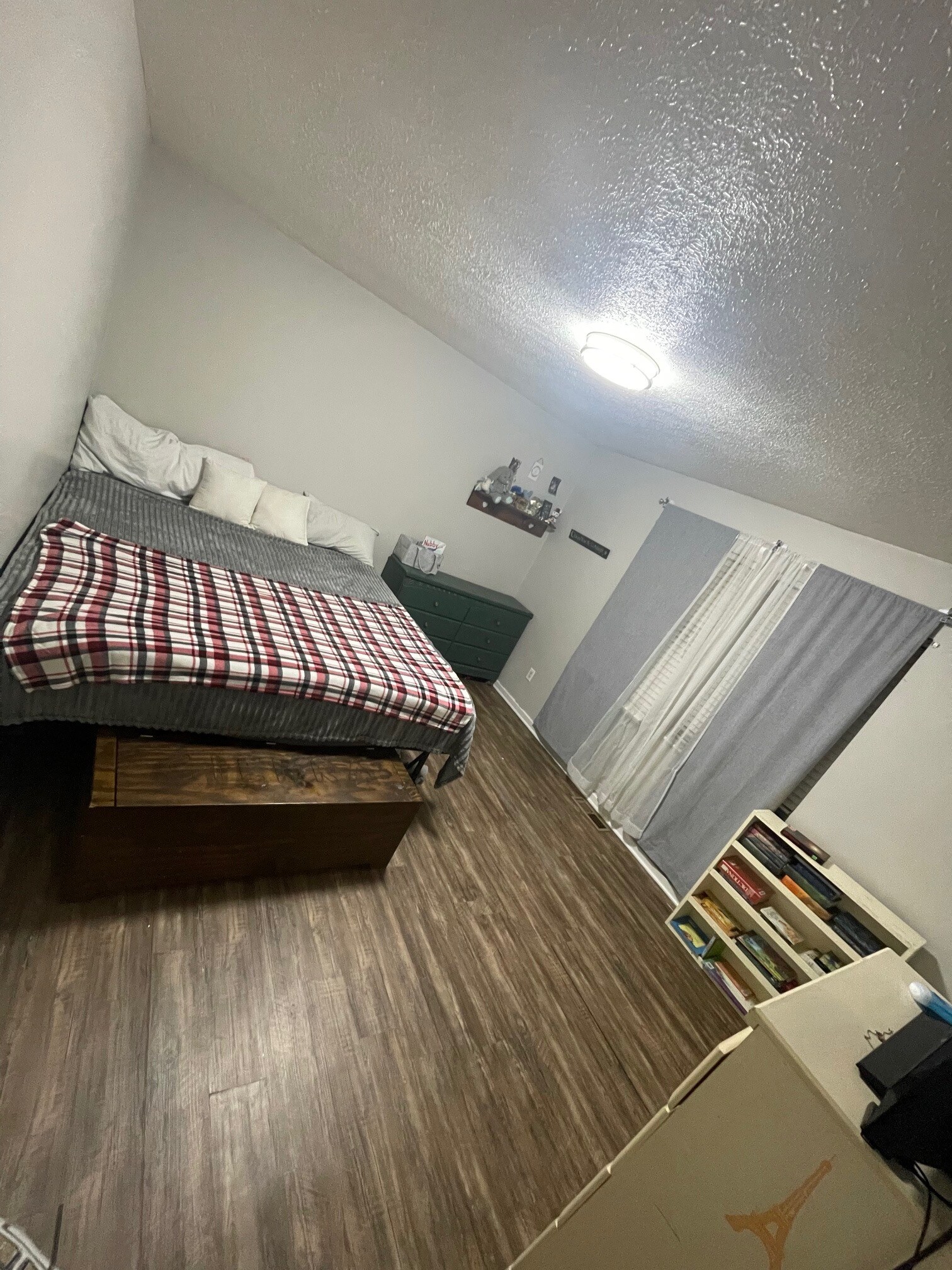 Building Photo - 177 Linda Ave