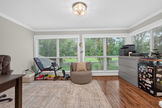 Building Photo - 746 Stone Mountain Dr