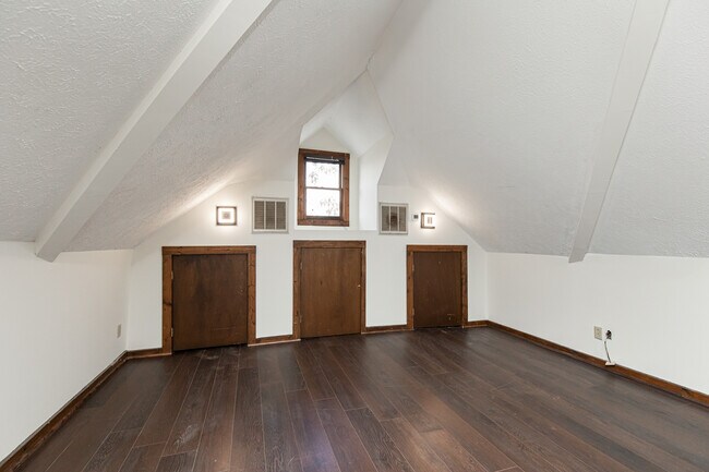 Building Photo - 2107 N Pennsylvania St