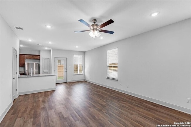 Building Photo - 7509 Astro Fld