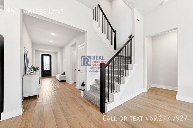 Building Photo - 950 Lawless Ln