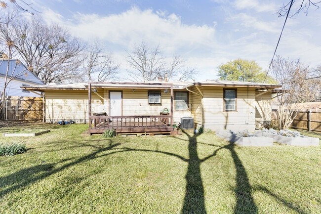 Building Photo - 1500 Sherman St