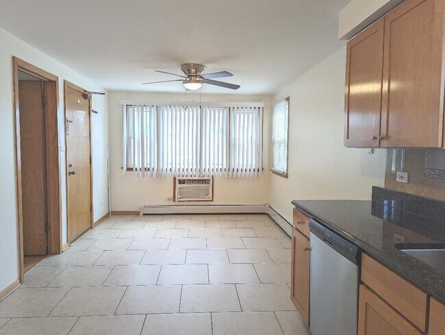 Building Photo - 6134 W 79th St