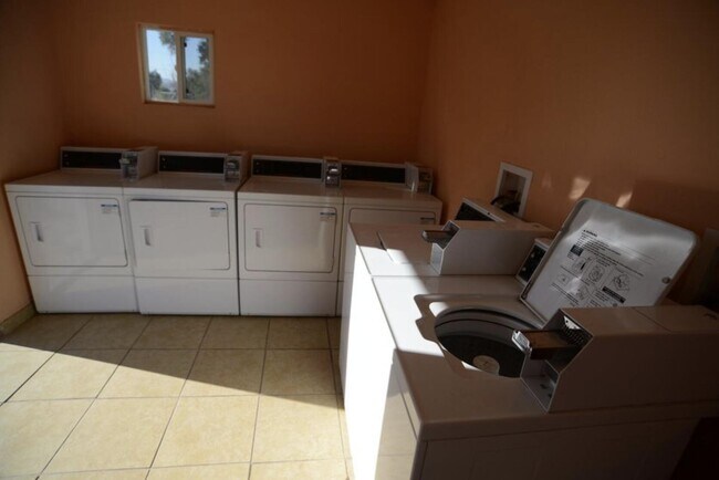 Building Photo - 6746 Adobe Rd