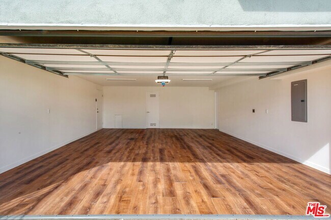 Building Photo - 4151 Don Mariano Dr