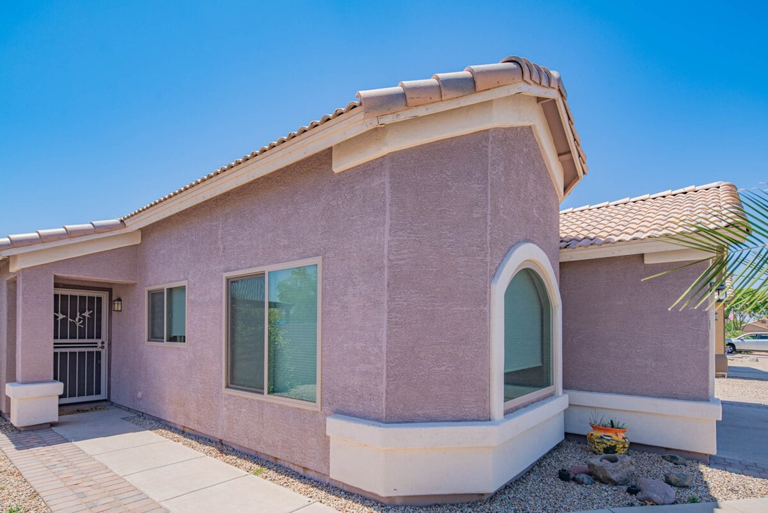 Building Photo - 1541 E Peregrine Trail