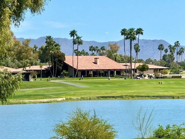 Building Photo - 7401 N Scottsdale Rd