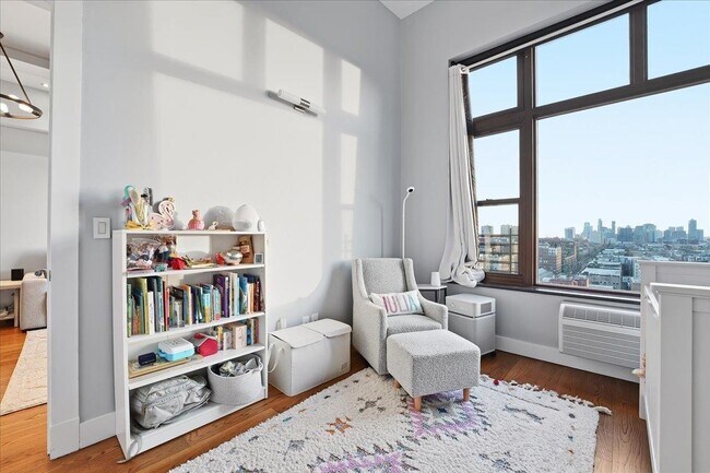 Building Photo - 1500 Hudson St