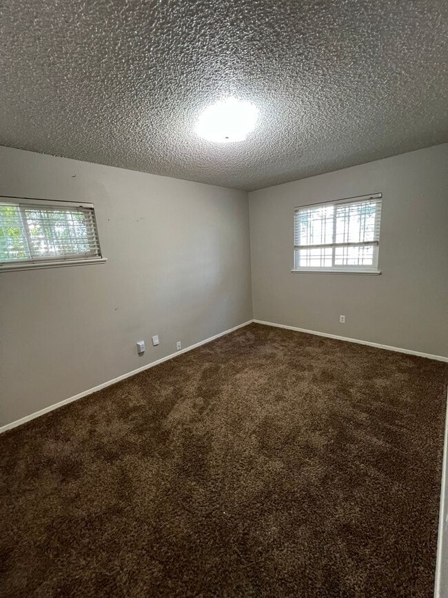 Building Photo - COMING SOON - CENTRALLY LOCATED - UPGRADED...