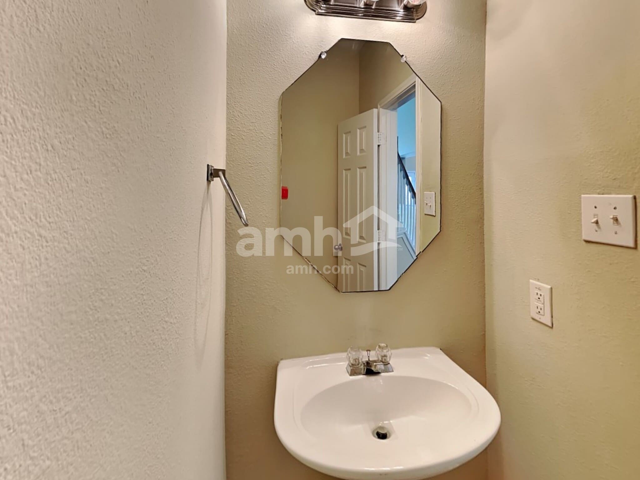 Building Photo - 4919 Chase Wick Dr