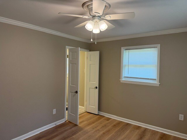 Building Photo - 1520 Crestwood Rd