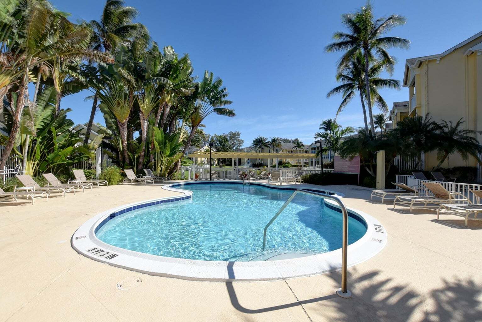 Building Photo - 6307 La Costa Dr