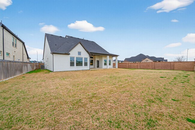 Building Photo - 14327 Vis Vw Dr