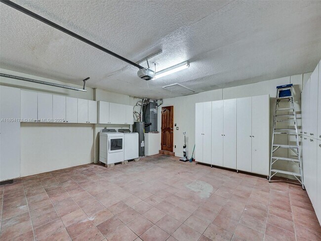 Building Photo - 8913 NW 194th Terrace