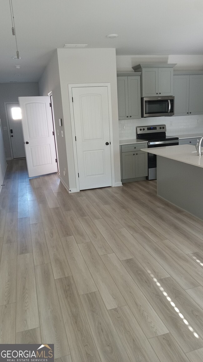 Building Photo - 2498 Polaris Way SW