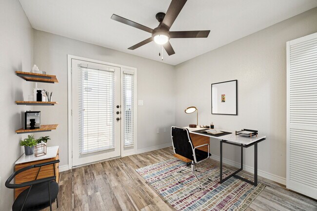 Furnished Office or Flex Space - McFarlin Place Apartments