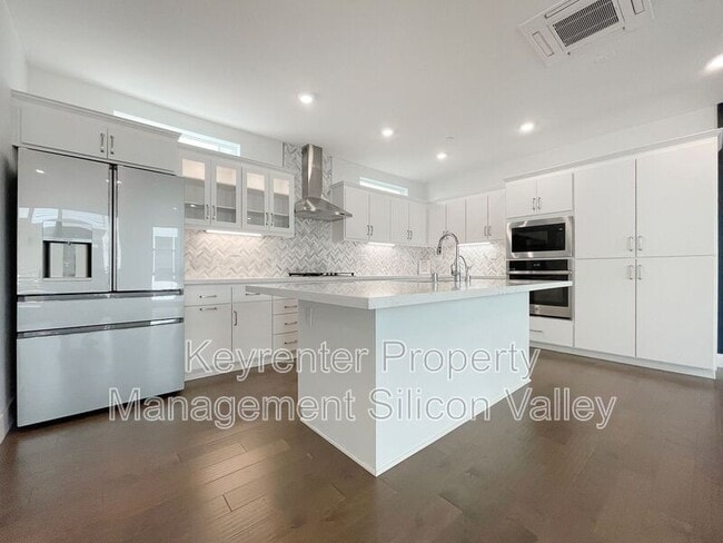 Building Photo - 3030 Boyter Pl