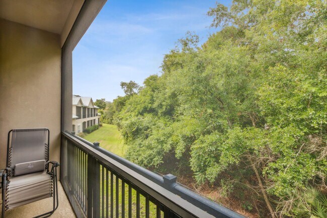 Building Photo - 95217 Summerwoods Cir
