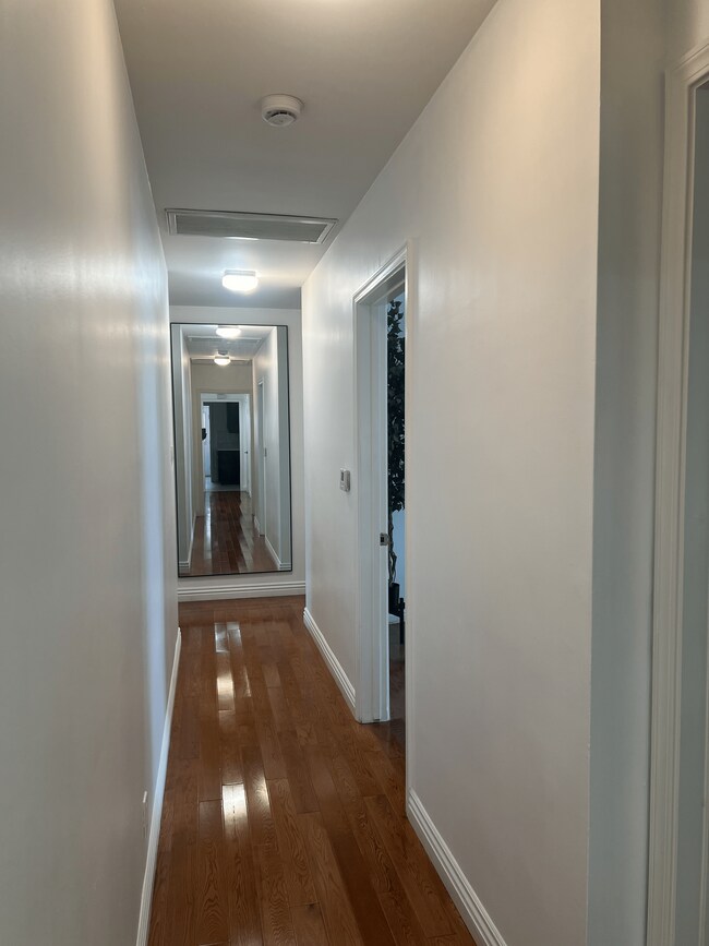 Building Photo - 1811 Coro Terrace