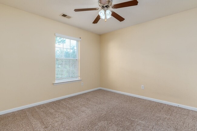 Building Photo - Beautiful home on one of Lake Carolina's largest cul-de-sac lots!