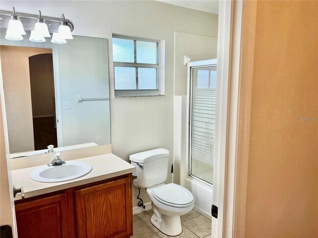 Building Photo - 16216 Hillside Cir