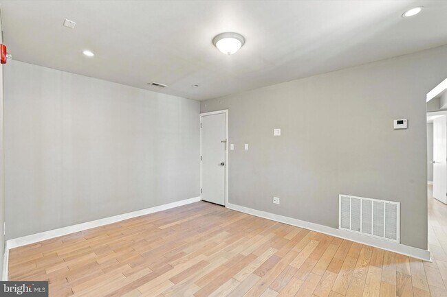 Building Photo - 1800 Titan St